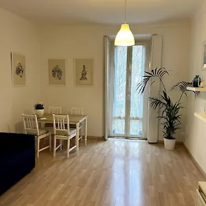 Appartamento Elegante In Centro, Milano