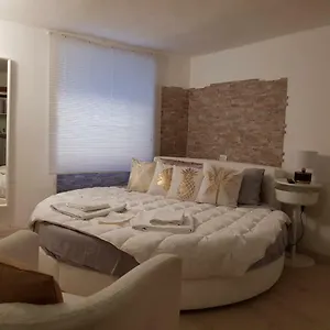 https://laboratorio-a-15-minuti-a-piedi-dal-duomo.italymilanhotels.net